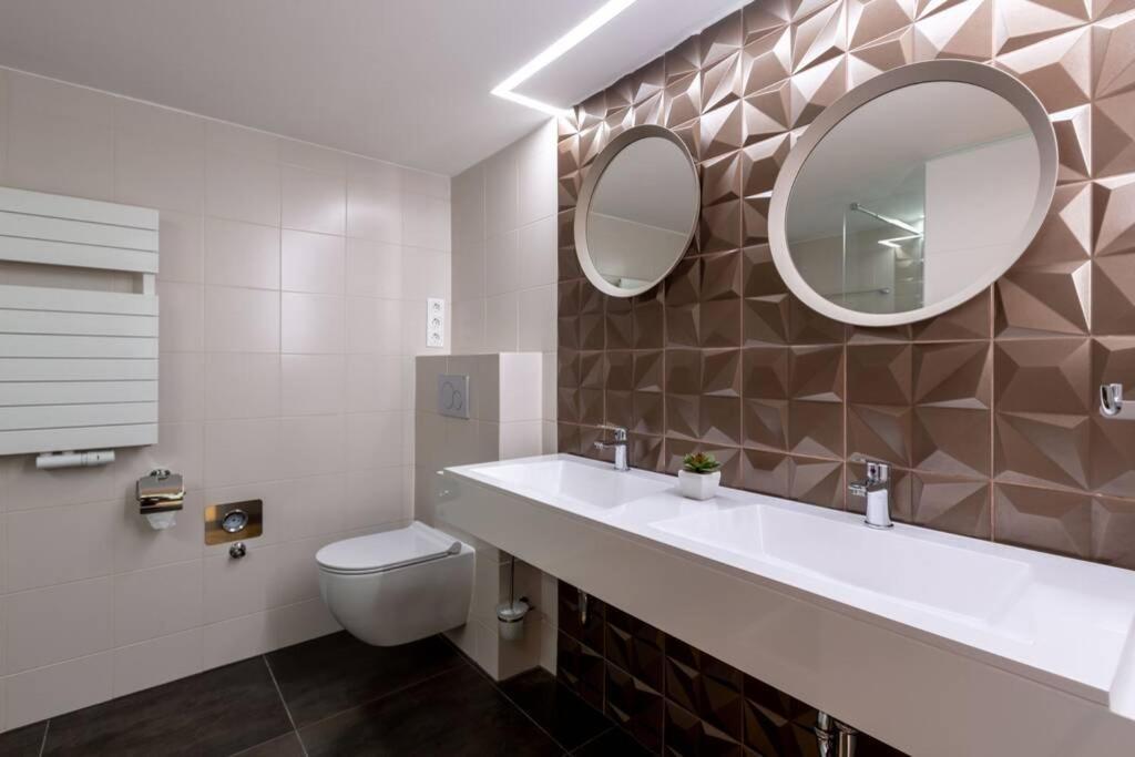 Premium Apartment By Hi5-King Street'S Luxury Suite Будапеща Екстериор снимка